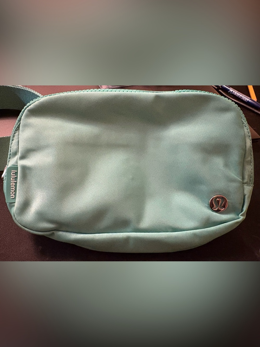 lululemon athletica Aqua belt Bag like new